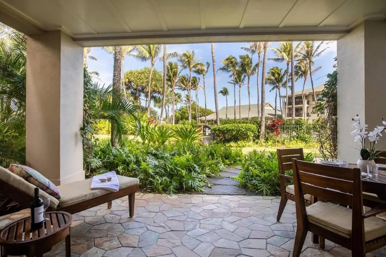 Glorious Beachfront High End Villa Kahuku